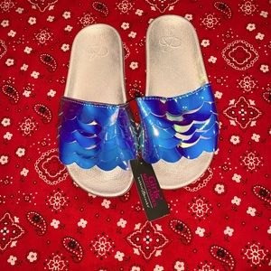 🍀Bobbie Brooks Mermaid Slides🍀